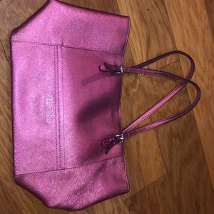 Pink guess purse